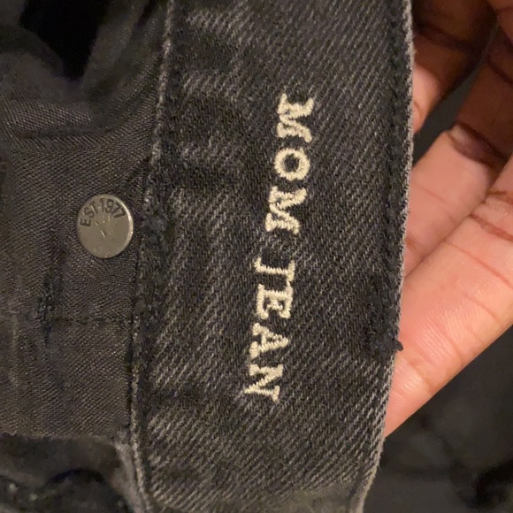 New Never Worn American Eagle High Waist Mom Jeans - Picture 3 of 5